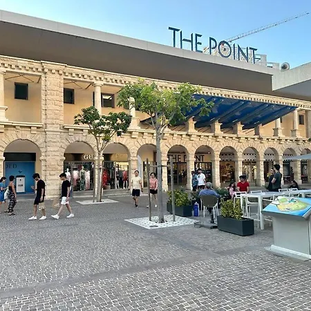 Spacious Triplex Penthouse In Prime Location سليمة