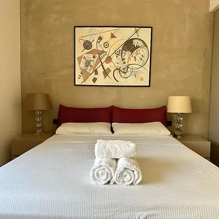 Apartment Spacious Triplex Penthouse In Prime Location Sliema